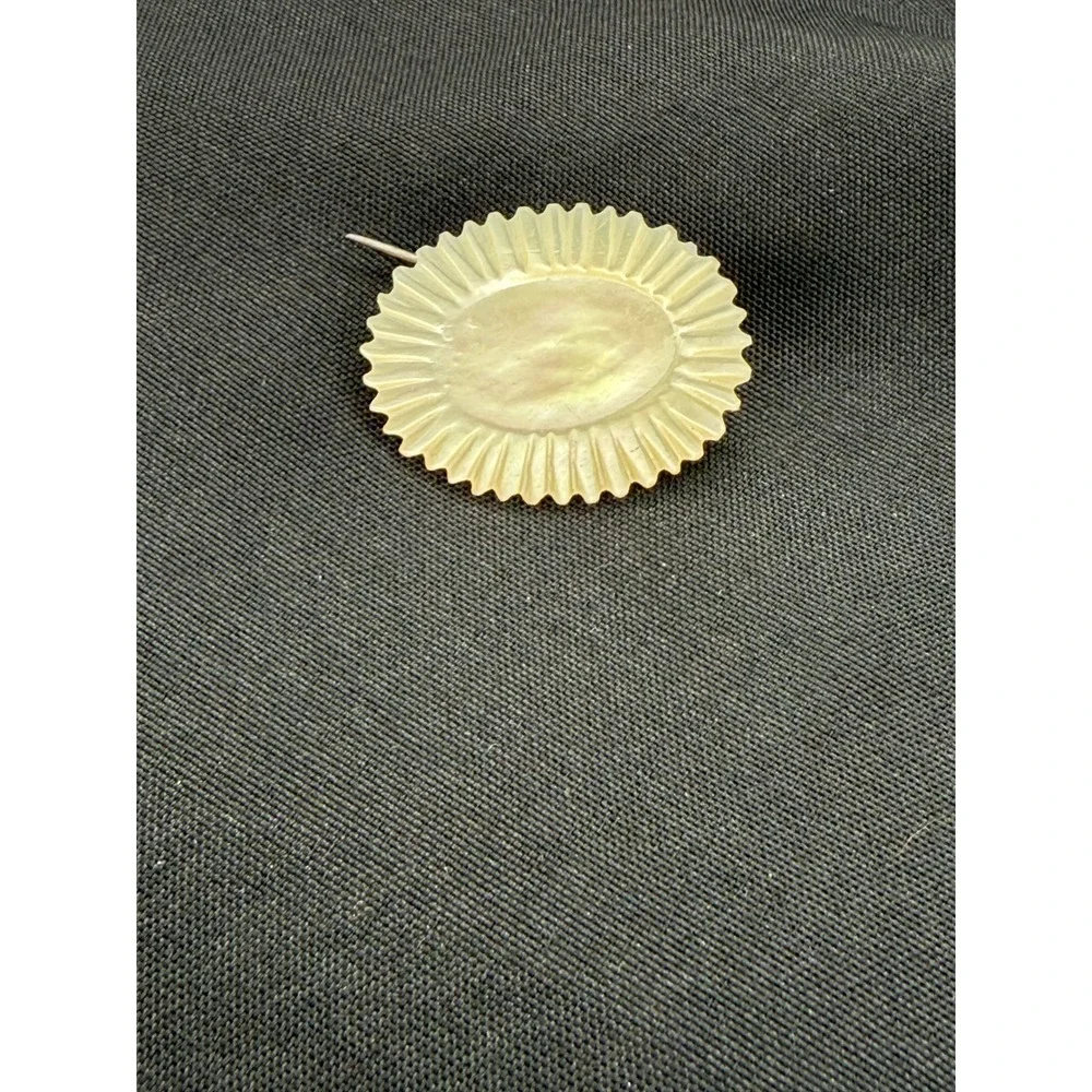 Tiny Vintage Mother of Pearl Carved Scalloped Oval Brooch Iridescent Shell Pin